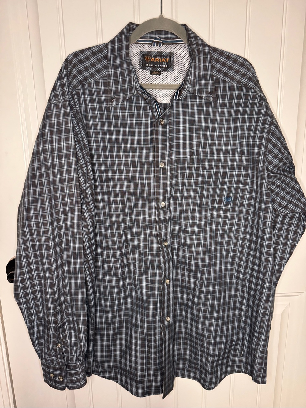 Ariat Men’s brown  and Light Blue Plaid Button-Down Shirt XL
